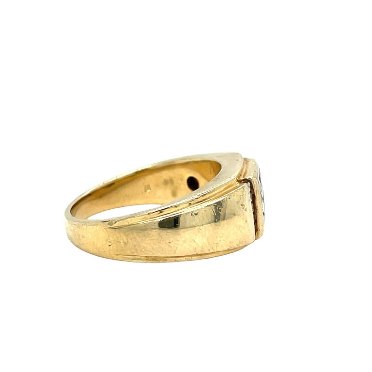 1950s Vintage Men's Gold and Diamond Ring